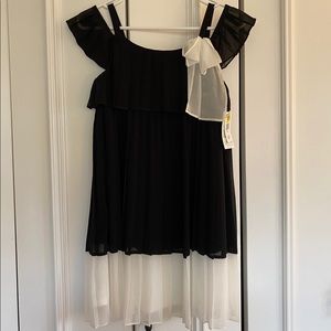 BONNIE JEAN Girls black and white dressy dress.